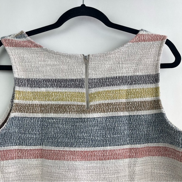 Green Envelope Tank Top with fringe hem Size Large - Picture 2 of 5